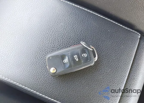 2015 Volkswagen Jetta Se из США, поврежденный, VIN 3VWD17AJ2FM415600